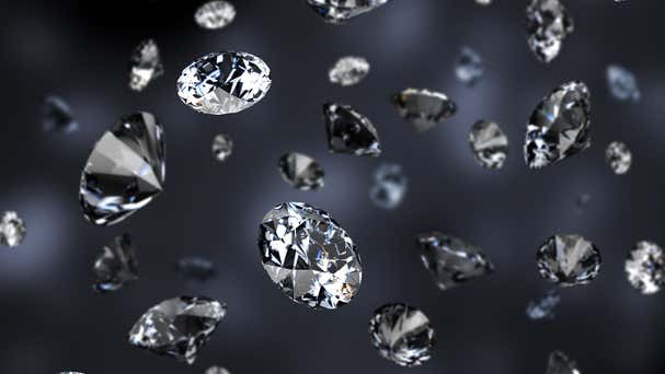 Scientists create nanodiamonds from plastic bottles